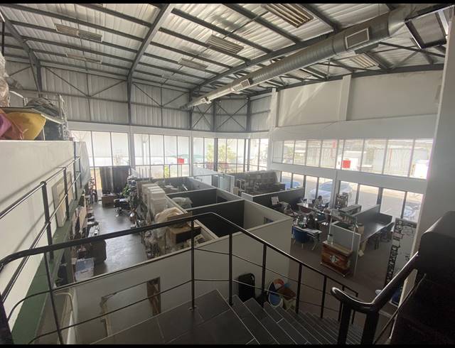 559M² WAREHOUSE TO LET IN RIVERHORSE VALLEY
